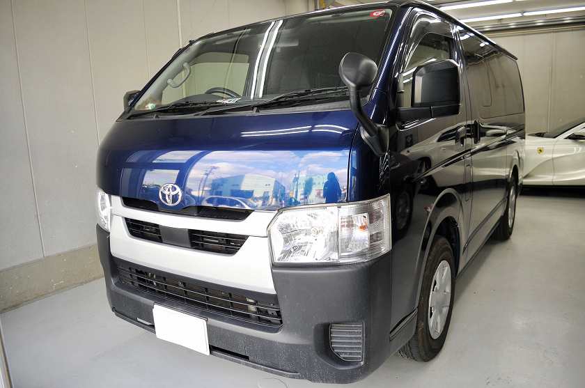 トヨタ ハイエース　カーフィルム 施工例